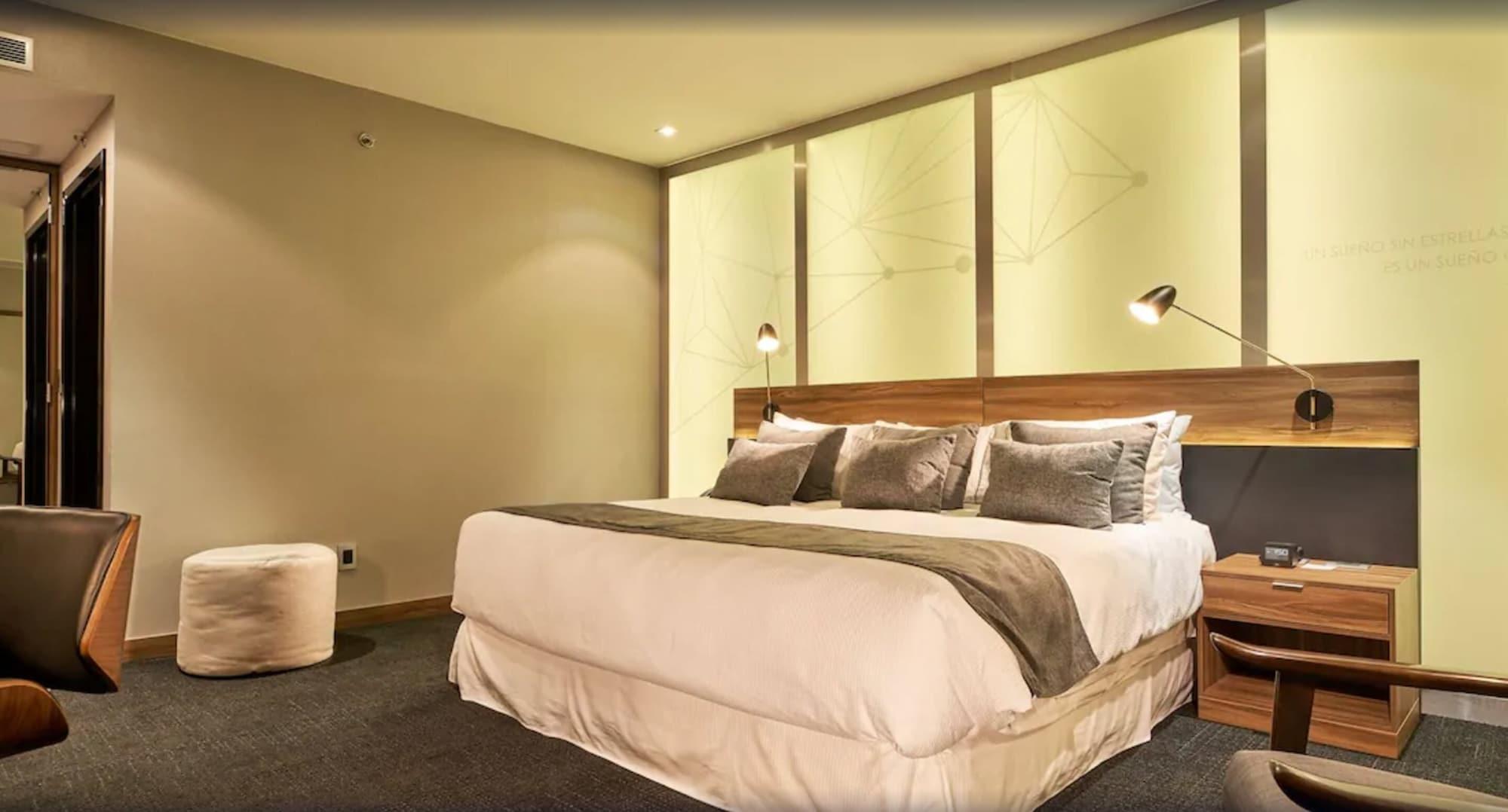 Ramada Encore by Wyndham Chihuahua Bagian luar foto