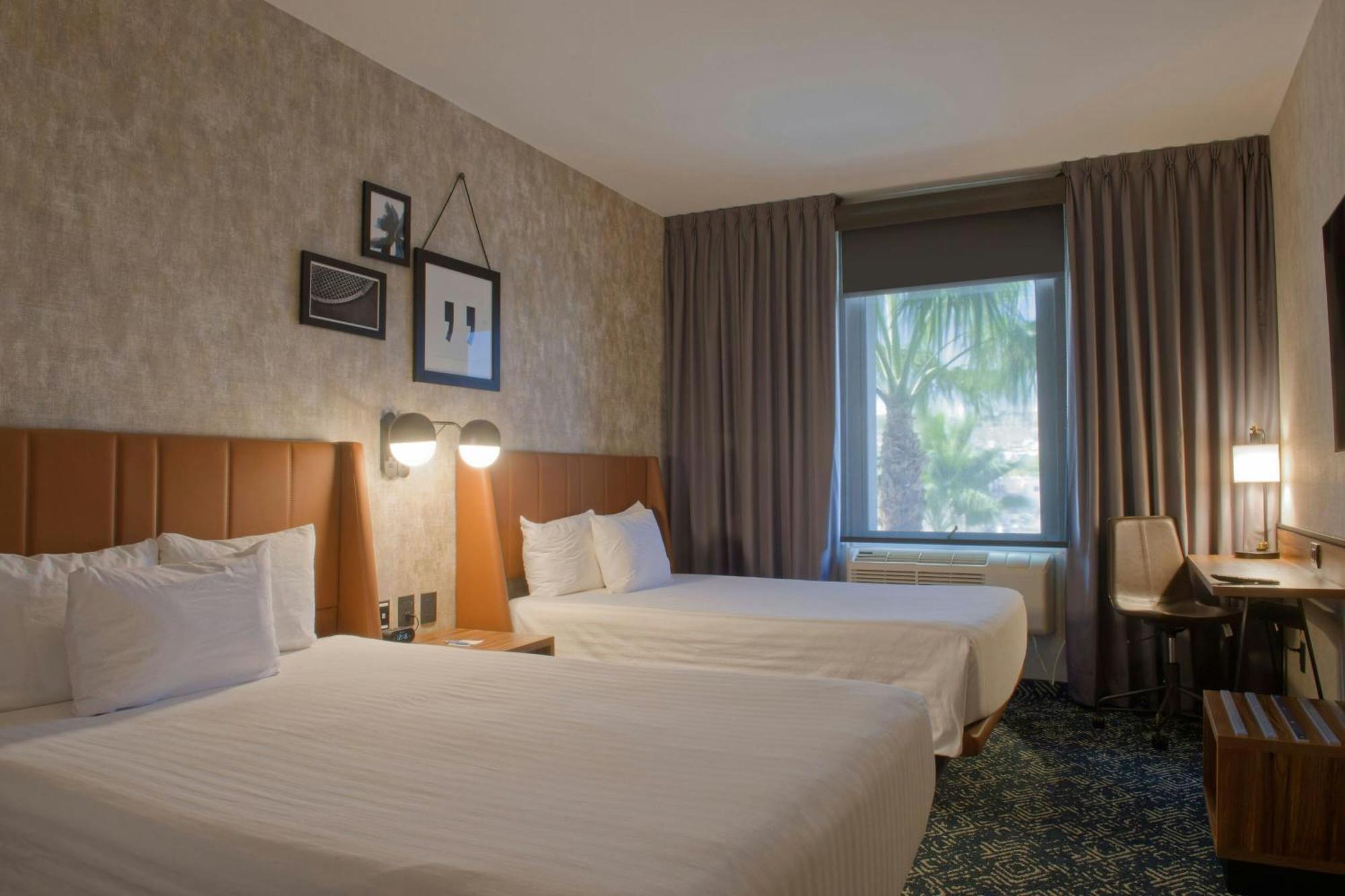 Ramada Encore by Wyndham Chihuahua Bagian luar foto
