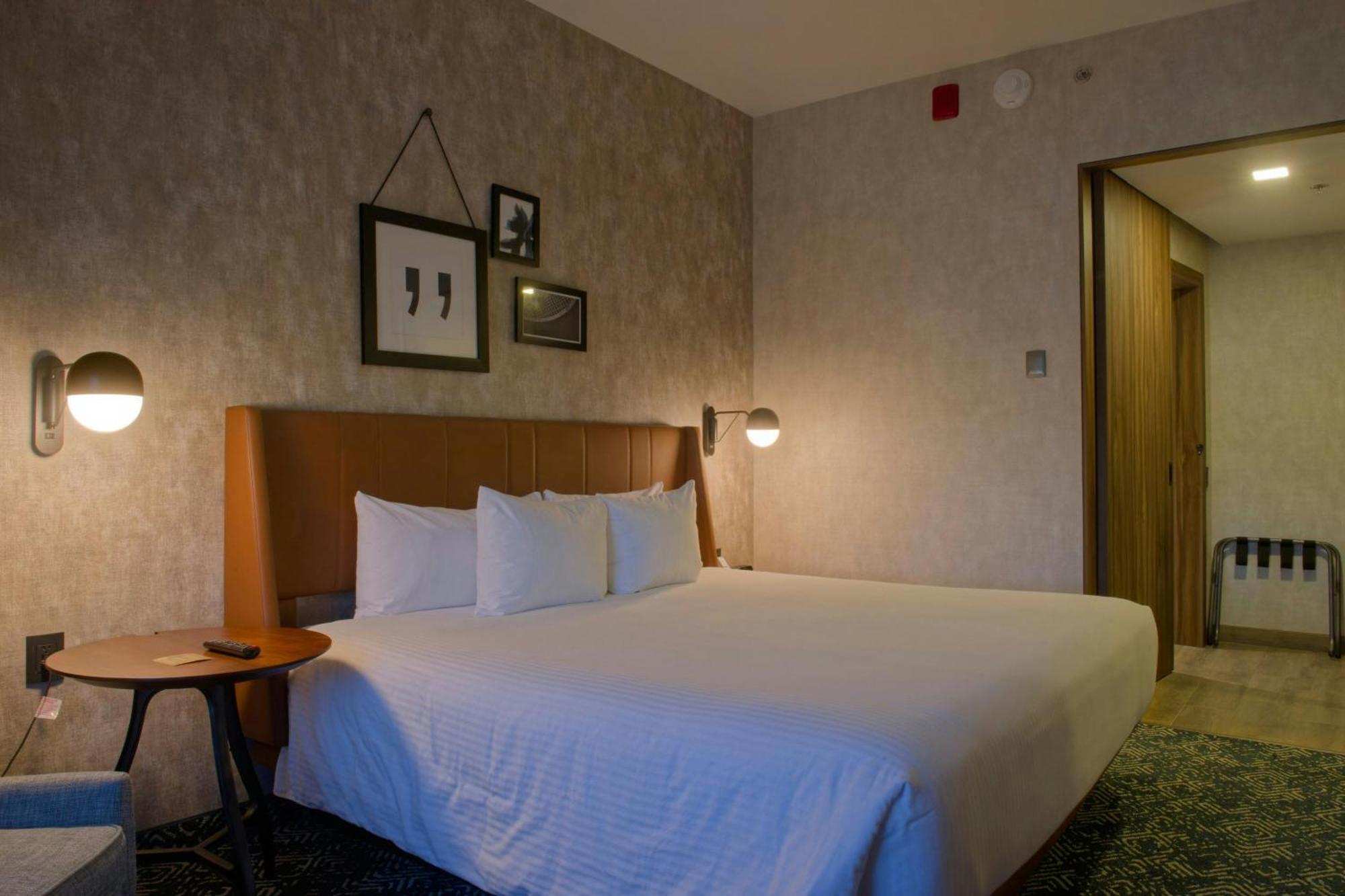 Ramada Encore by Wyndham Chihuahua Bagian luar foto
