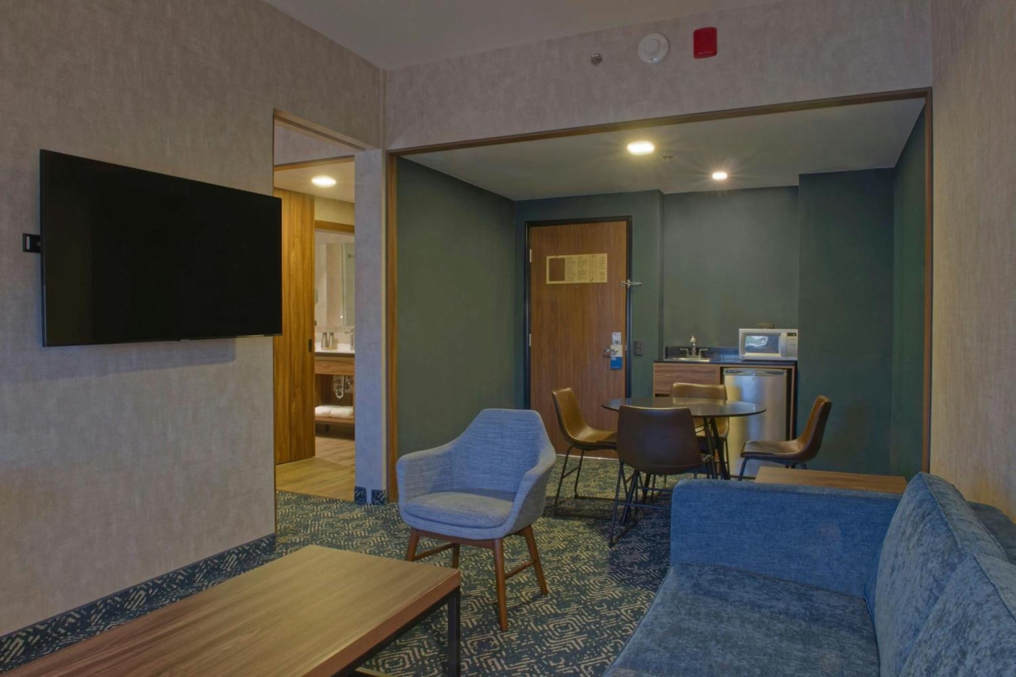 Ramada Encore by Wyndham Chihuahua Bagian luar foto